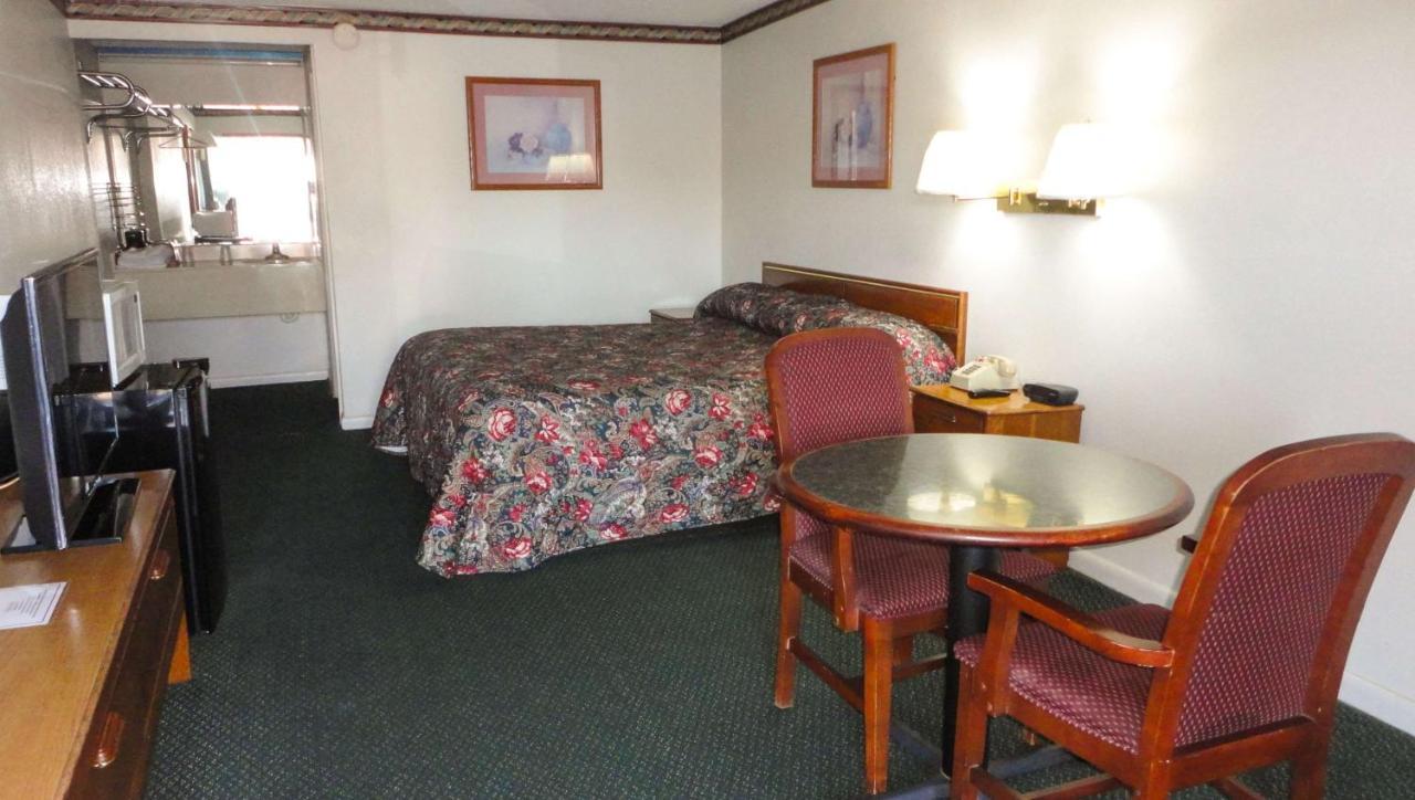 Budget Inn Franklinton Luaran gambar