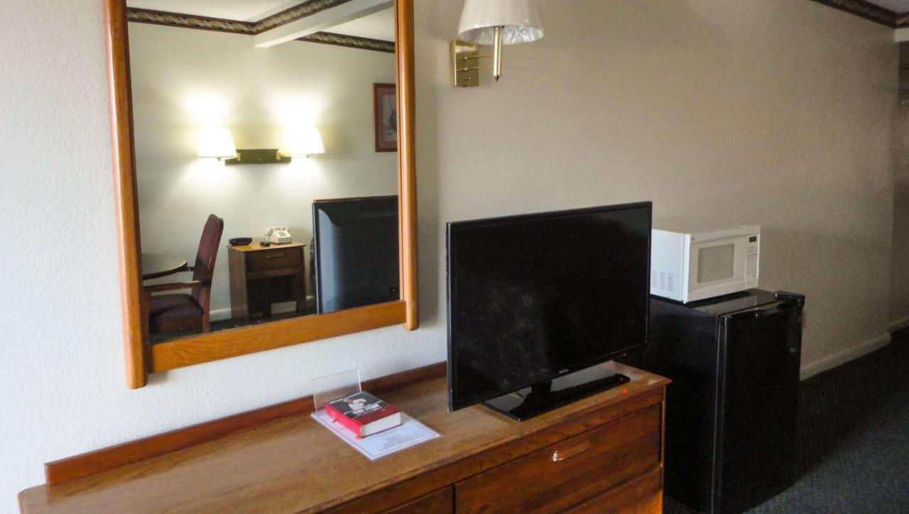 Budget Inn Franklinton Luaran gambar