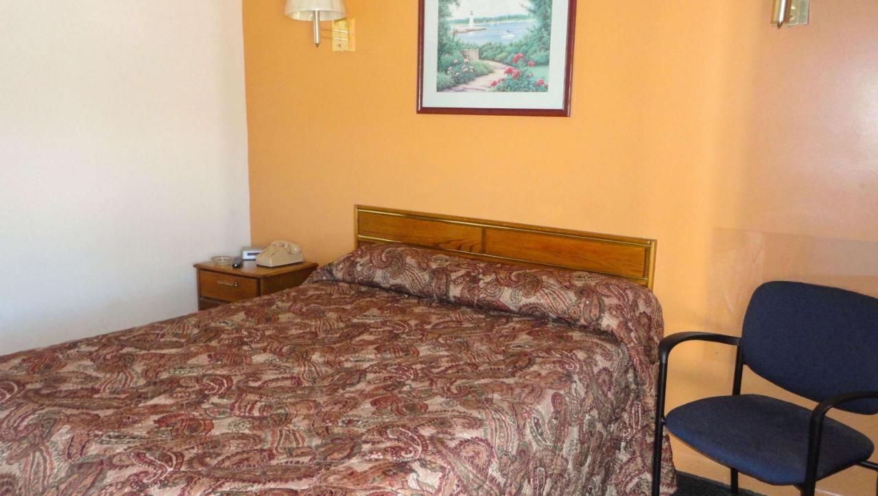 Budget Inn Franklinton Luaran gambar