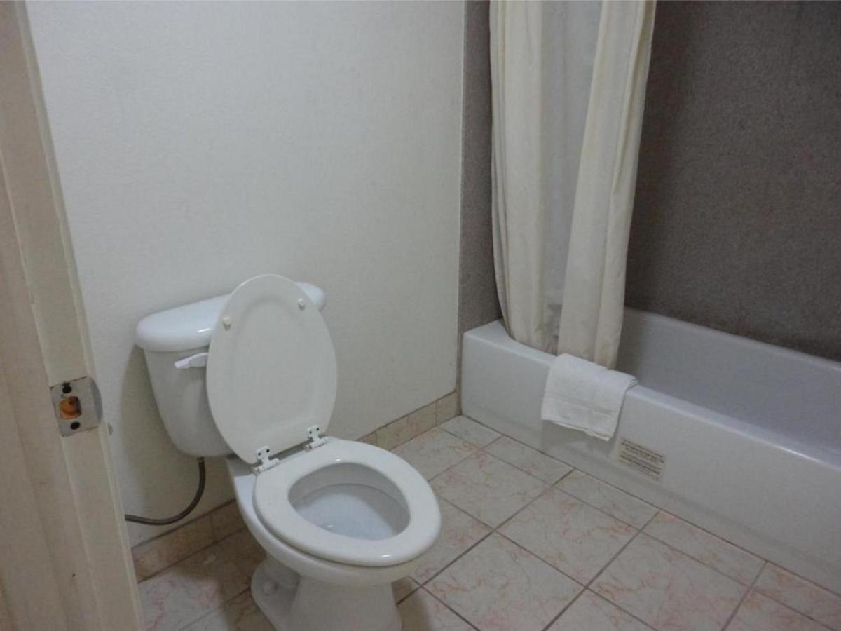 Budget Inn Franklinton Luaran gambar