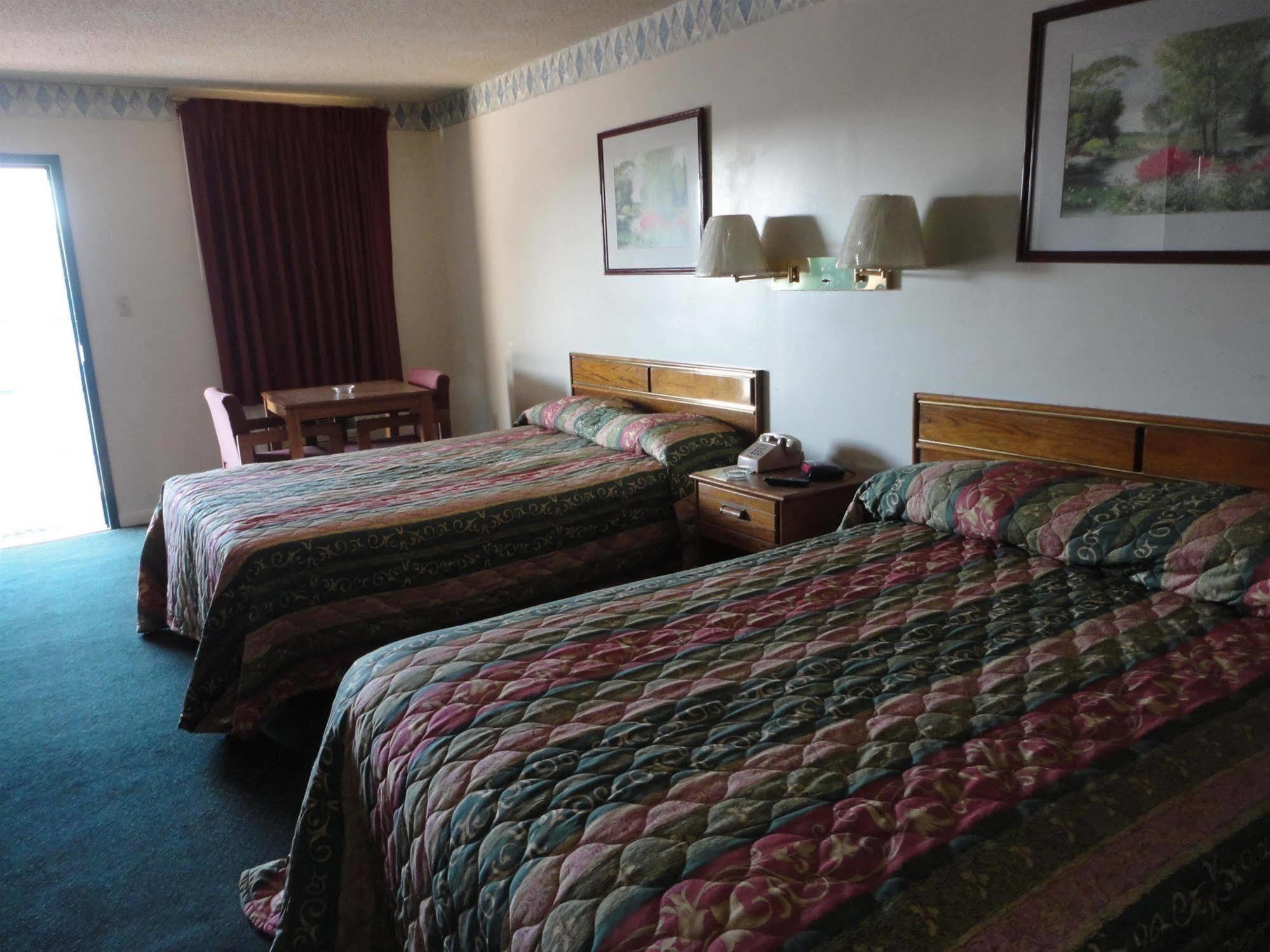 Budget Inn Franklinton Luaran gambar